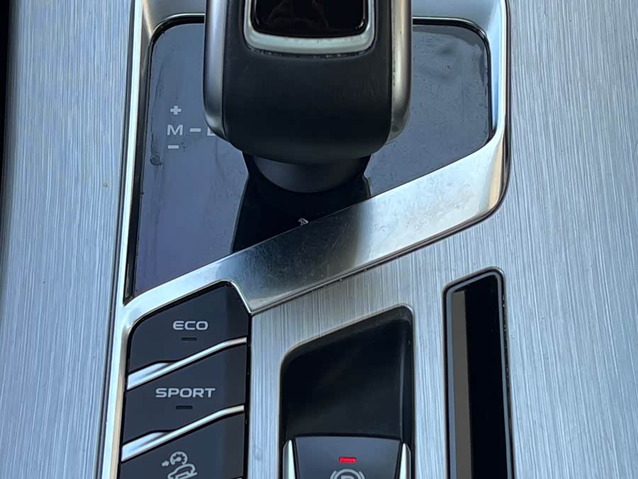 GEELY Coolray 2021 #34 GEELY Coolray 2021 car image #34