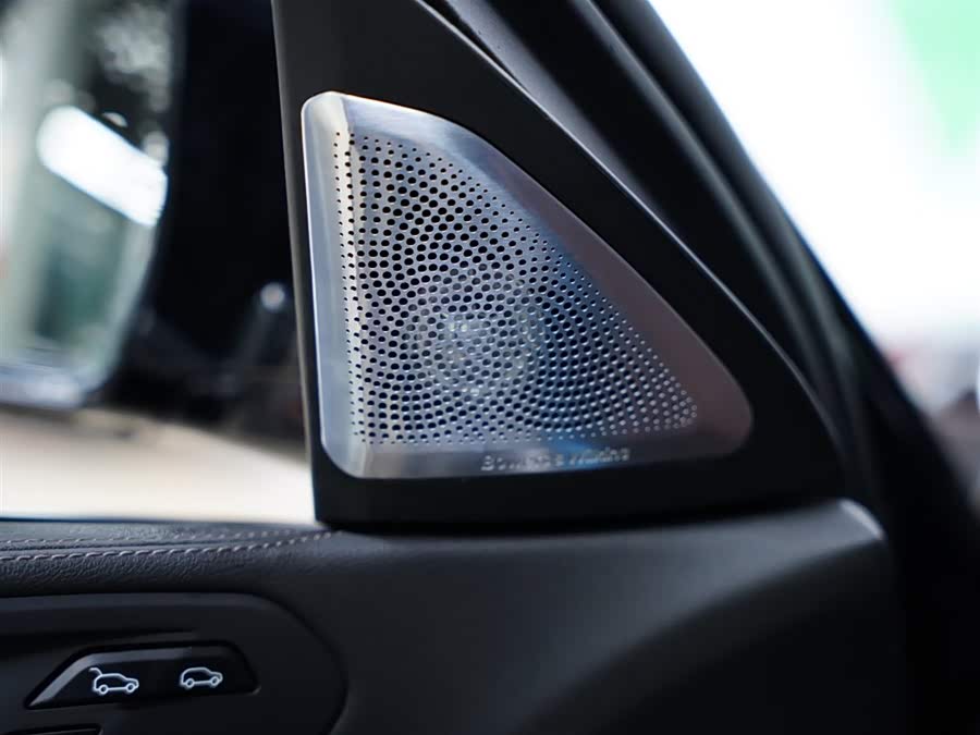 BMW X6 2021 car image #34