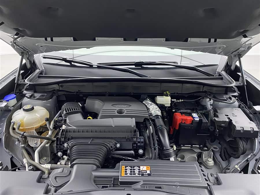 Ford Edge 2023 car image #34