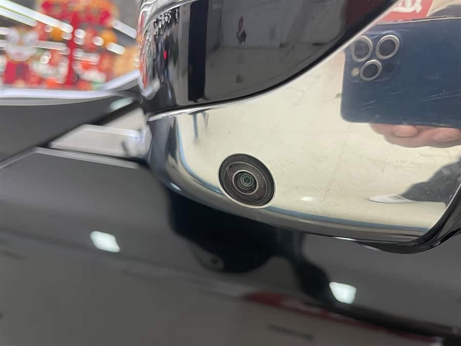 BMW 7 Series 2021 car image #34