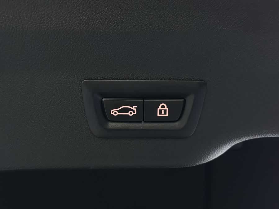 BMW 6 Series GT 2022 immagine di auto #34