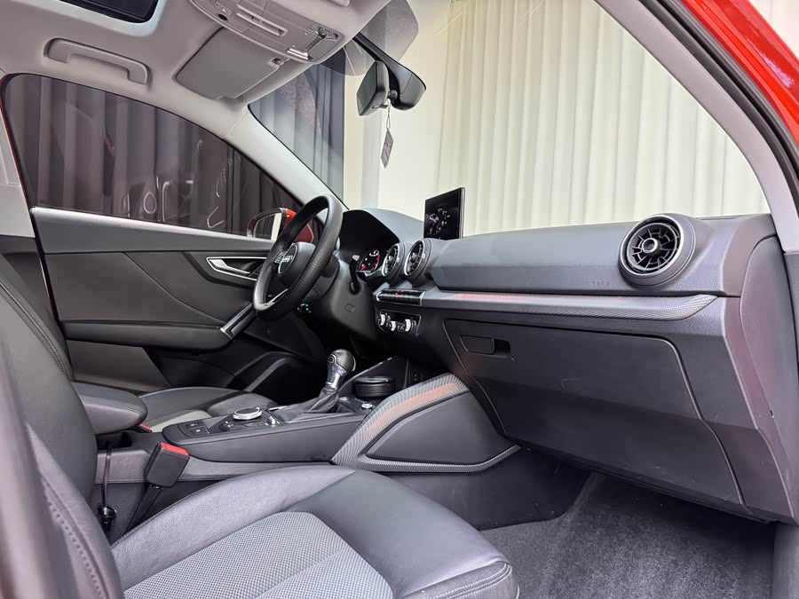 Audi Q2L 2020 صورة سيارة #34