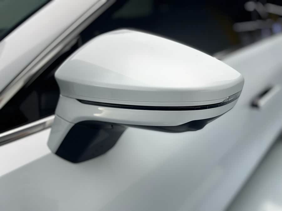 GEELY 2024 car image #34