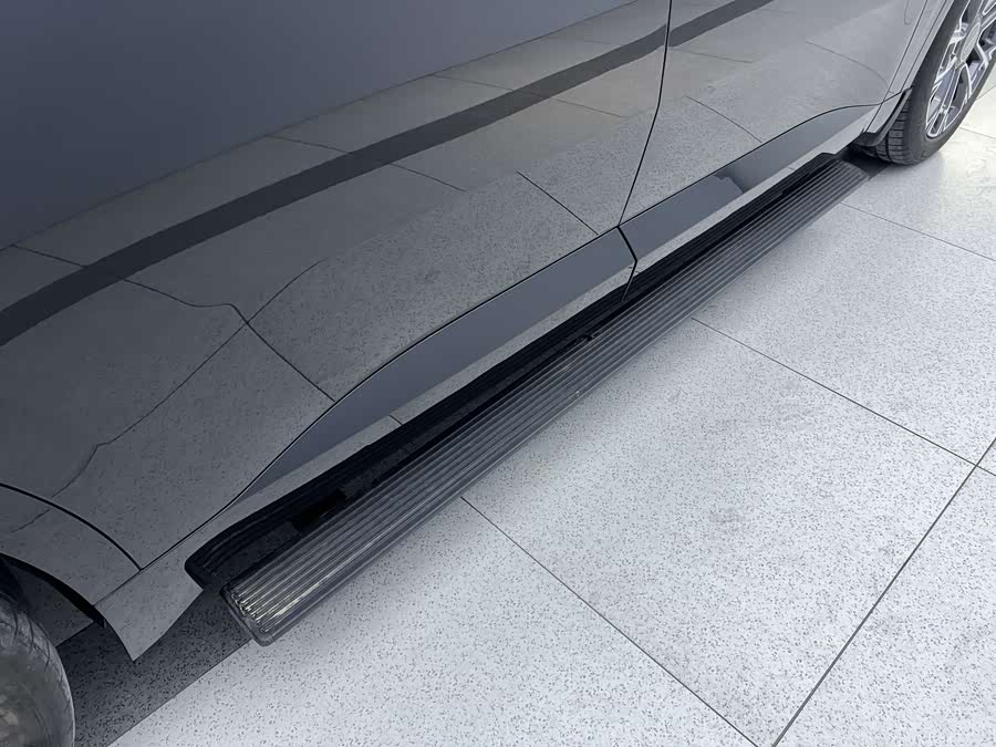 Lynk & Co 900 2025 car image #34
