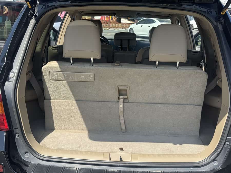 丰田 汉兰达 2010 汽车图片 #34