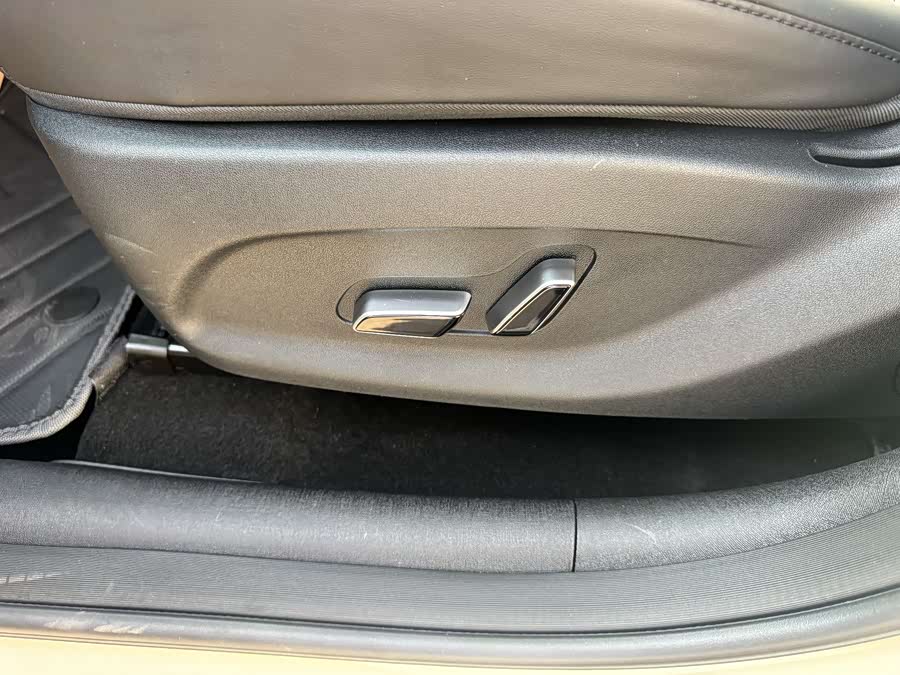 BYD Dolphin 2025 صورة سيارة #34