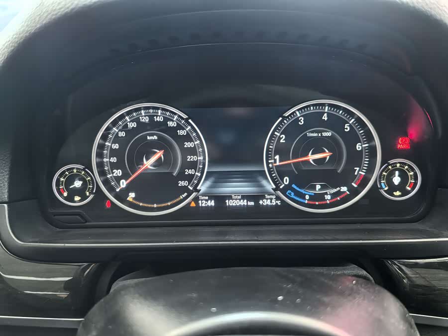 BMW 5 Series 2016 car image #34