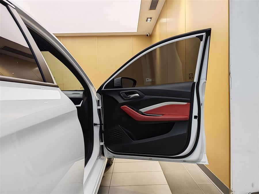 MG 5 2023 immagine di auto #34
