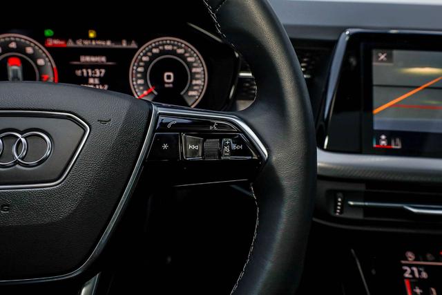 Audi Q6 2024 immagine di auto #34