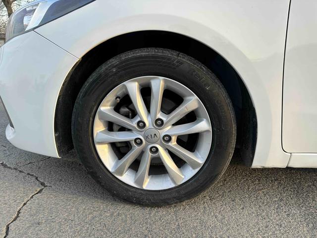 Kia K3 2016 car image #34