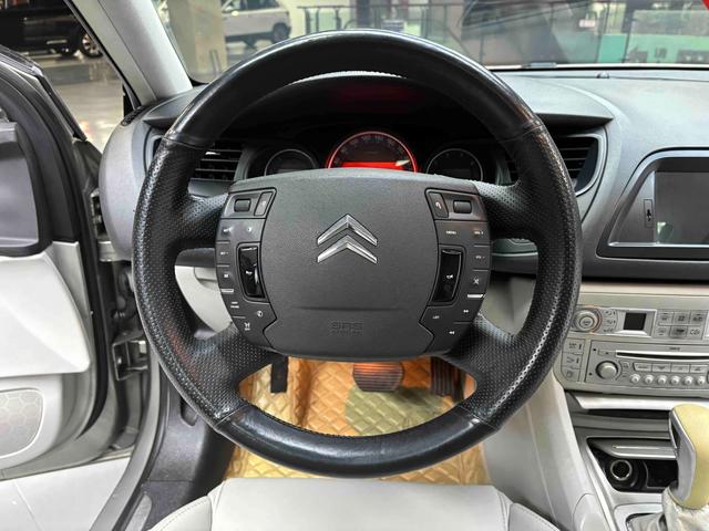 Citroen C5 2012 car image #34