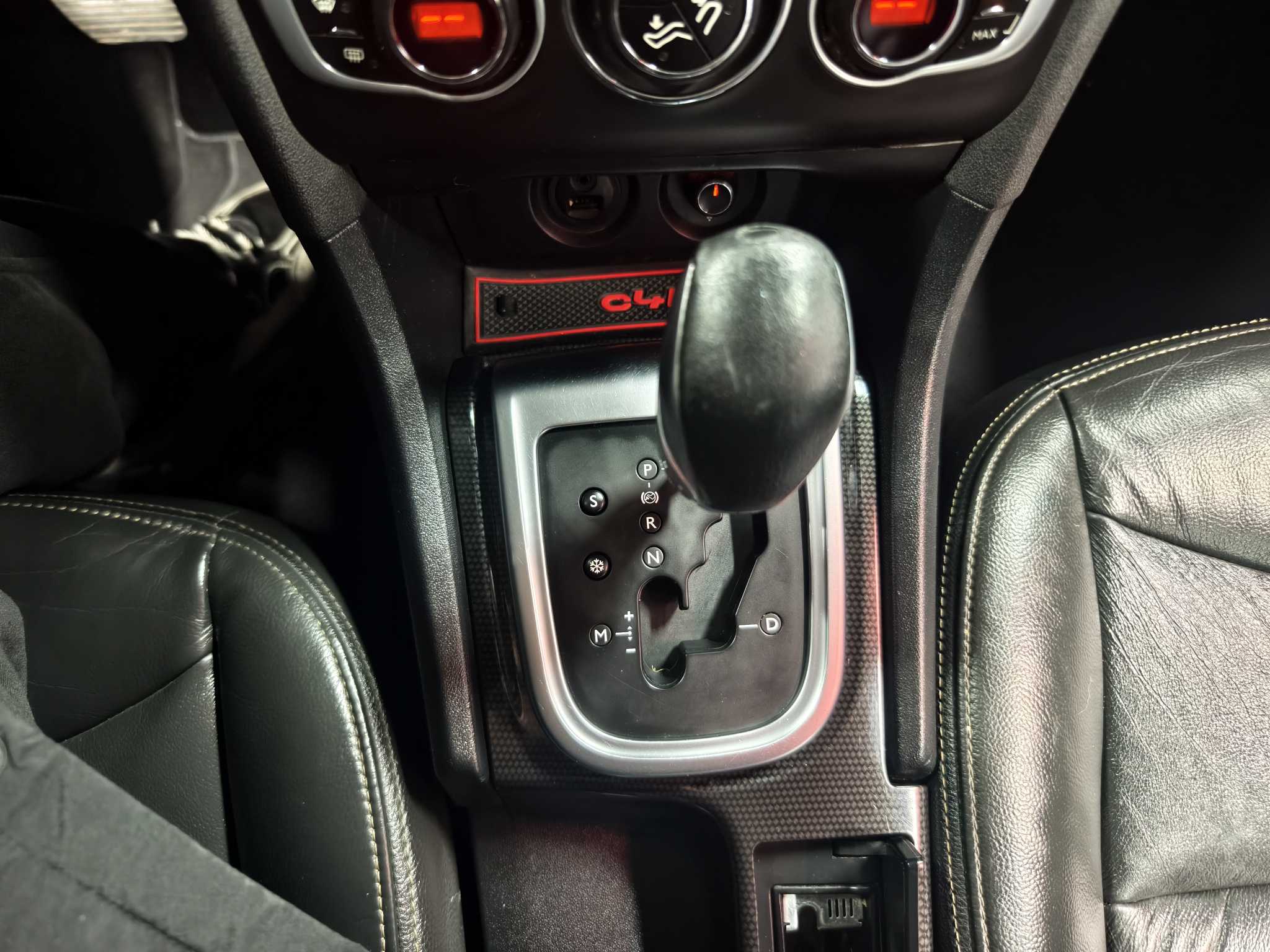 Citroen C4L 2014 imagen de coche #34