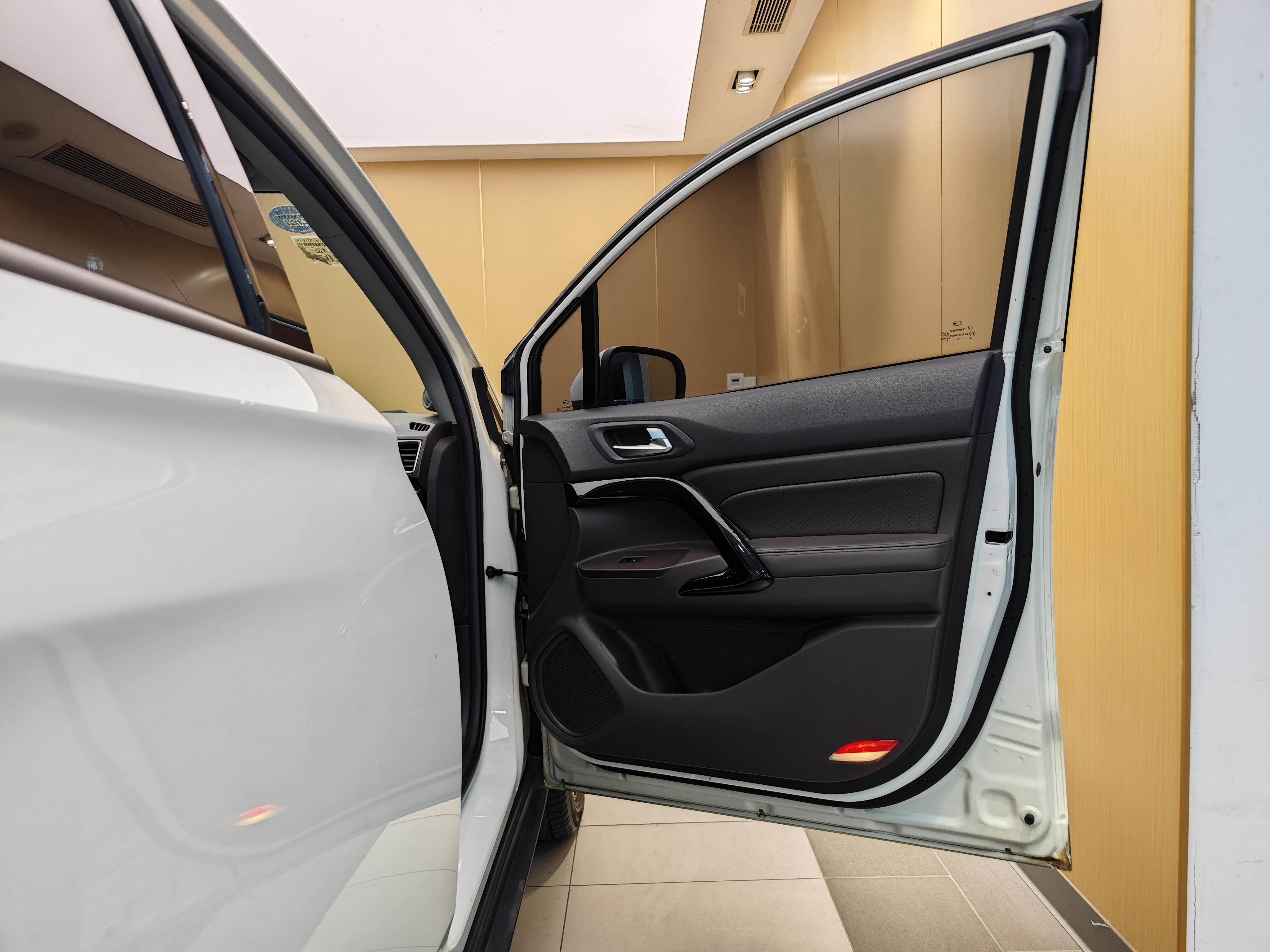 GAC Qizhi PHEV 2018 #34 GAC Qizhi PHEV 2018 immagine di auto #34