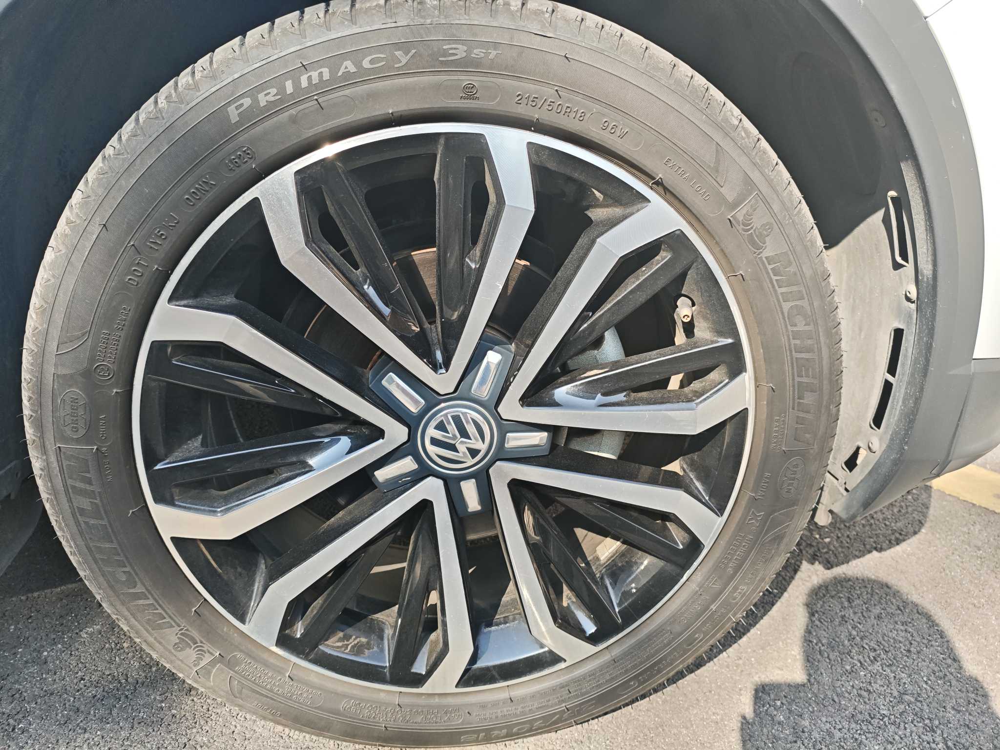 Volkswagen T-Roc 2019 #34 Volkswagen T-Roc 2019 car image #34