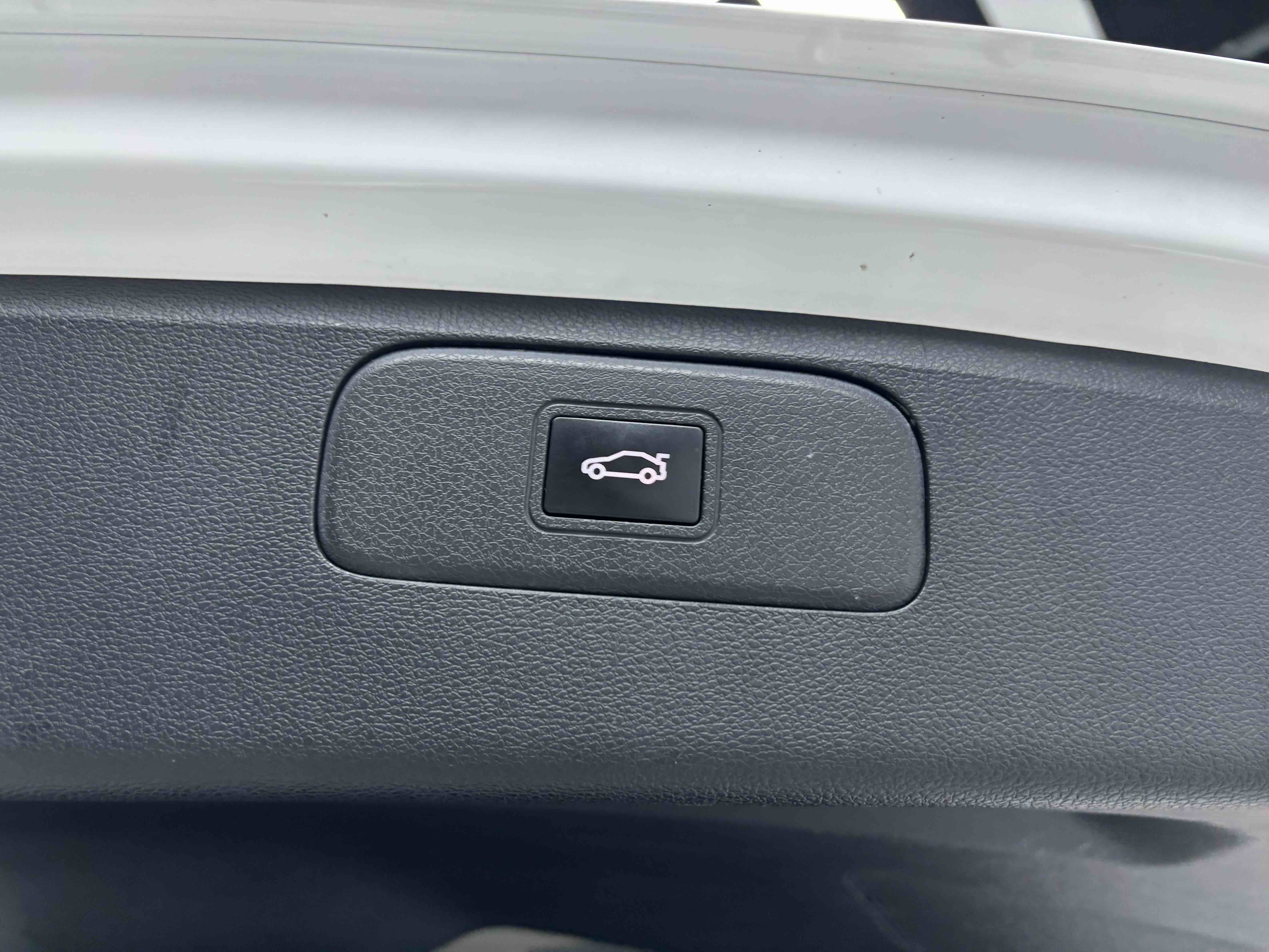 GEELY Coolray 2021 #34 GEELY Coolray 2021 car image #34