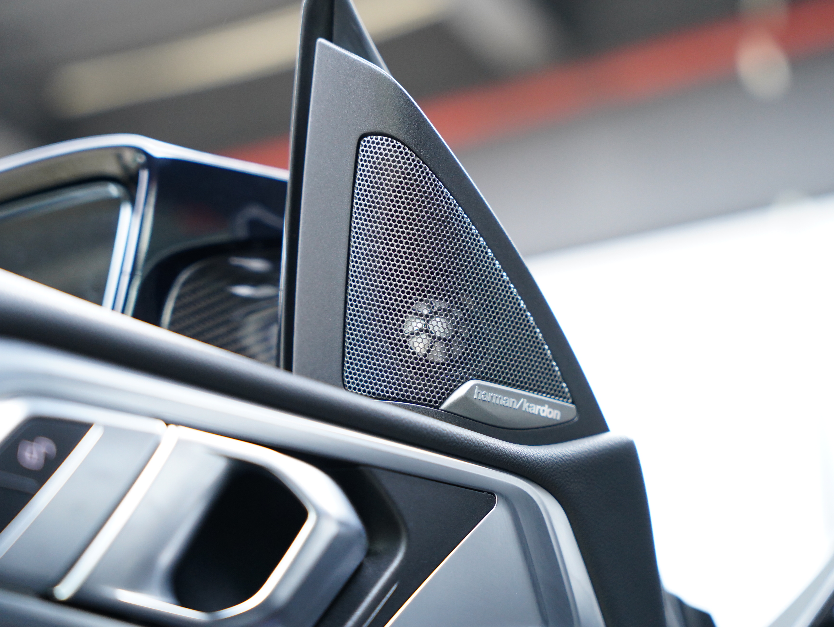 BMW M4 2023 car image #34