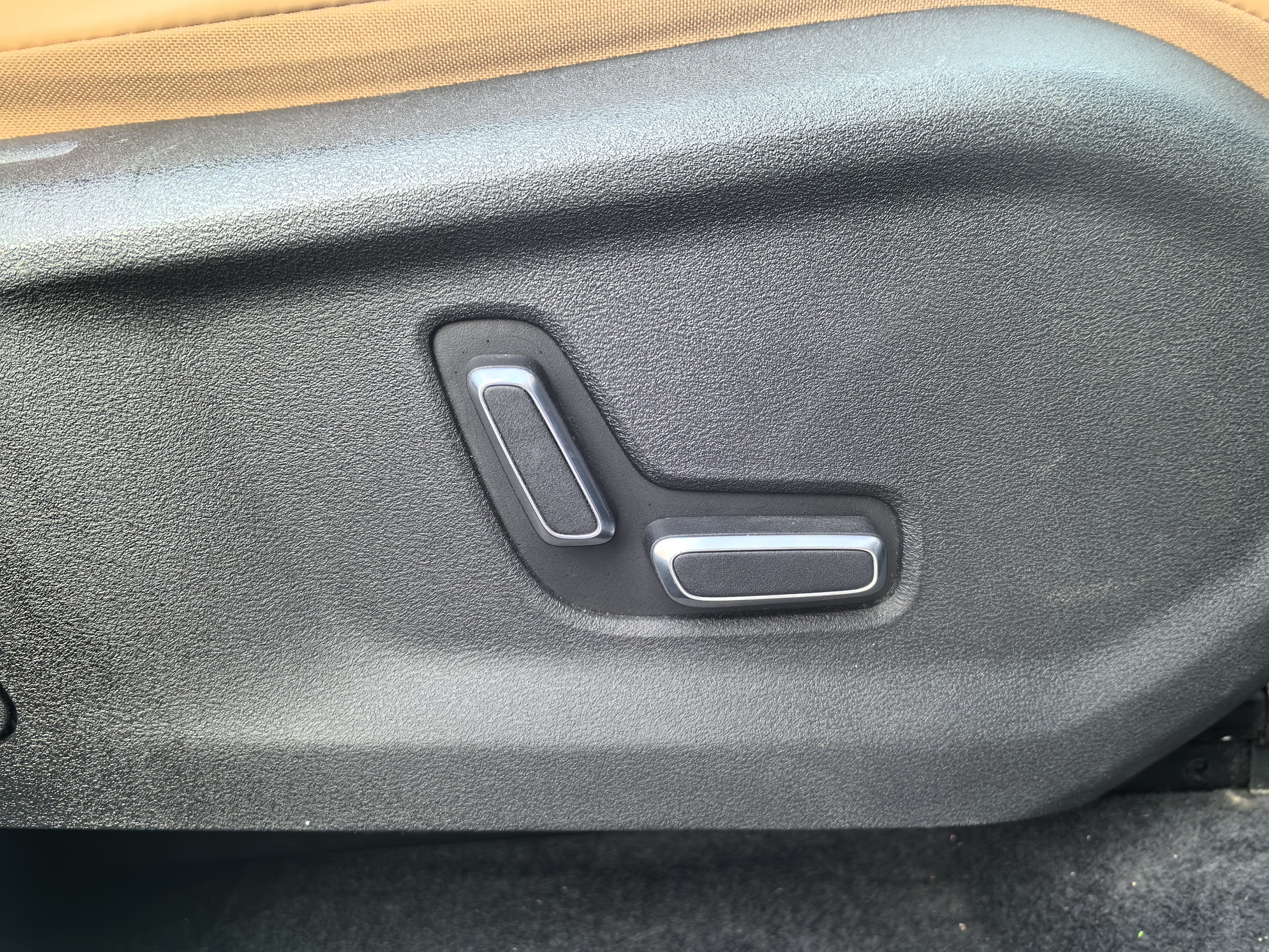 GEELY Monjaro EREV 2023 image de voiture #34