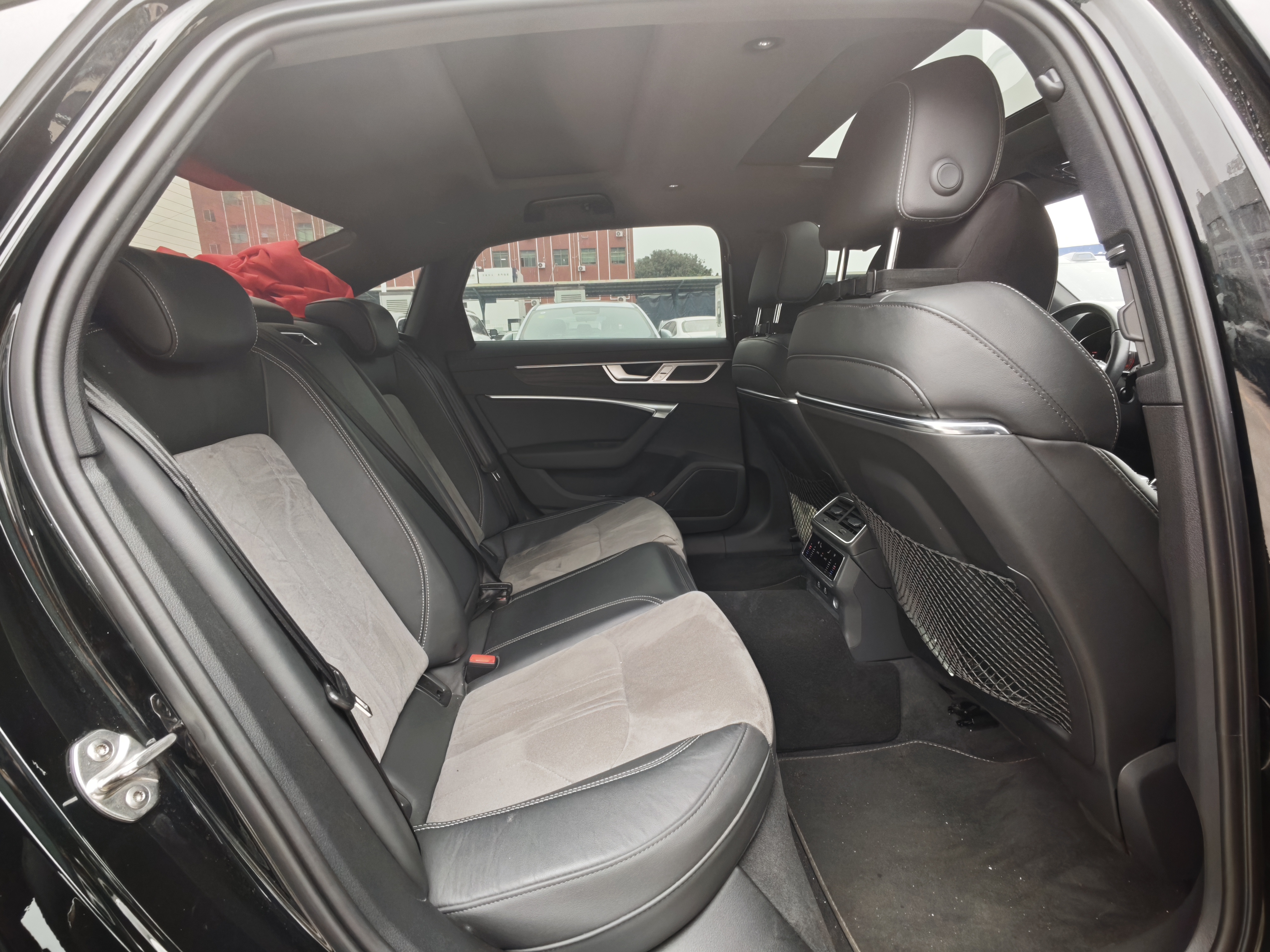 Audi A6L 2024 car image #34