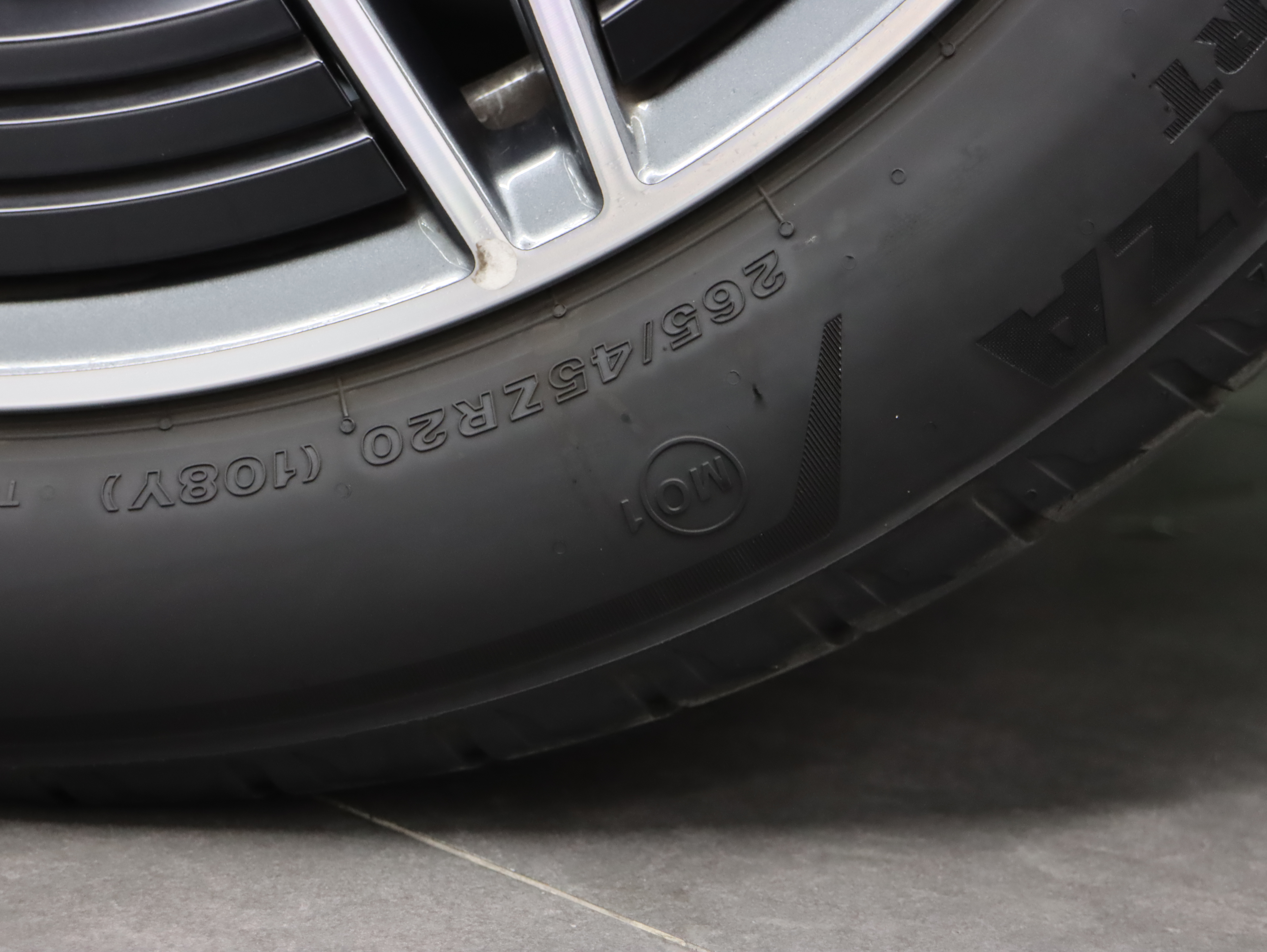 Mercedes-Benz GLC AMG 2025 #34 Mercedes-Benz GLC AMG 2025 car image #34