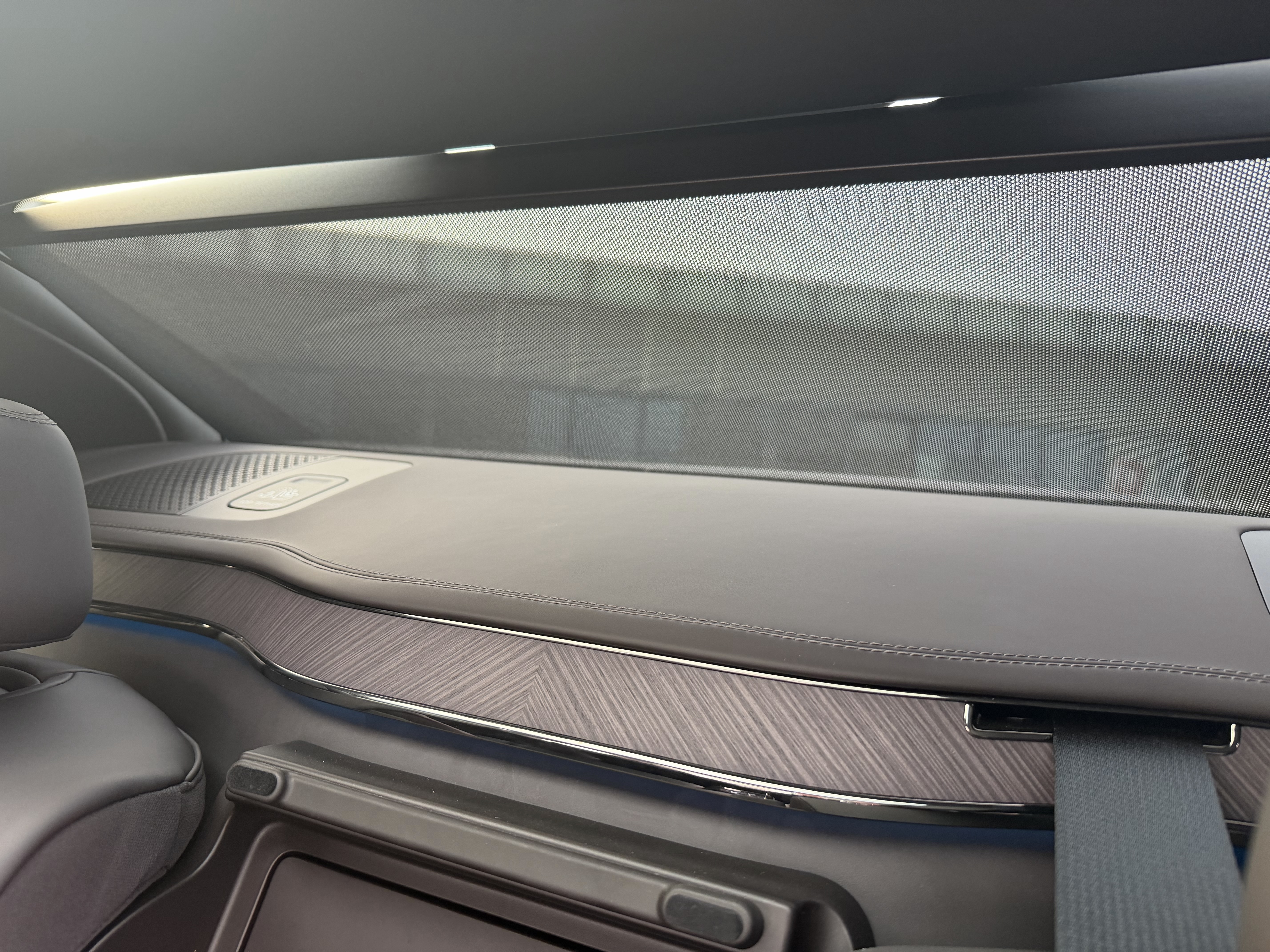 Denza Z9 2024 car image #34