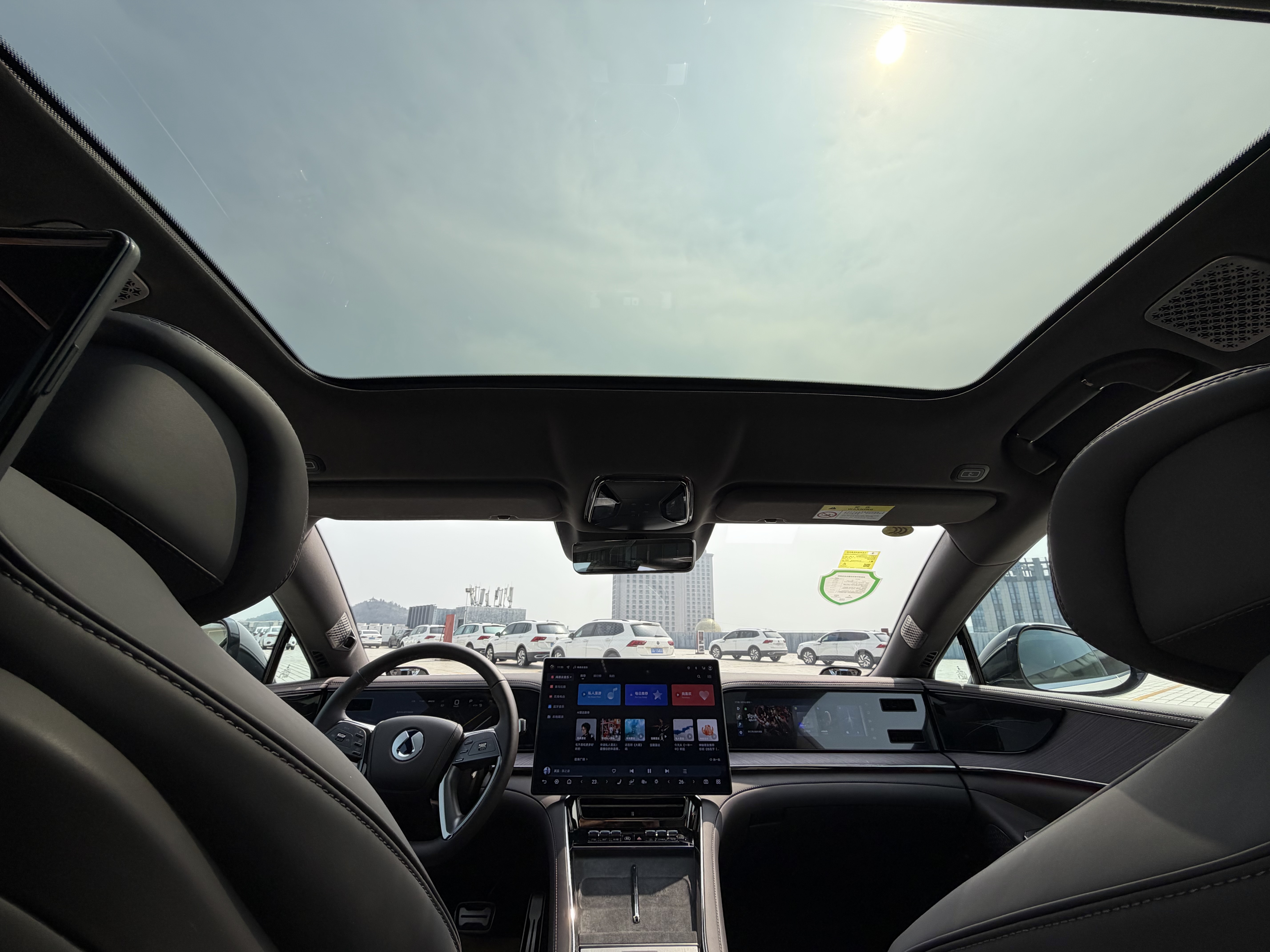 Denza Z9 2024 صورة سيارة #34