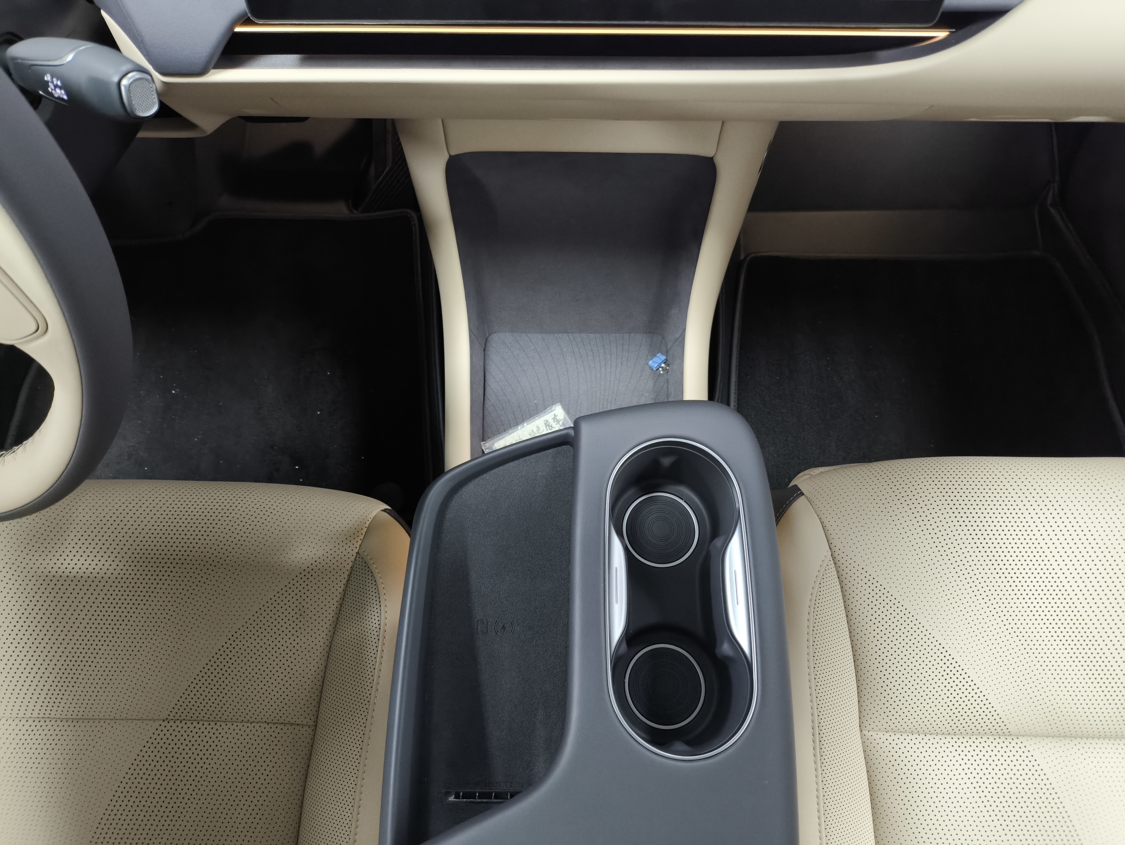 HongQi TianGong 06 2025 #34 HongQi TianGong 06 2025 car image #34