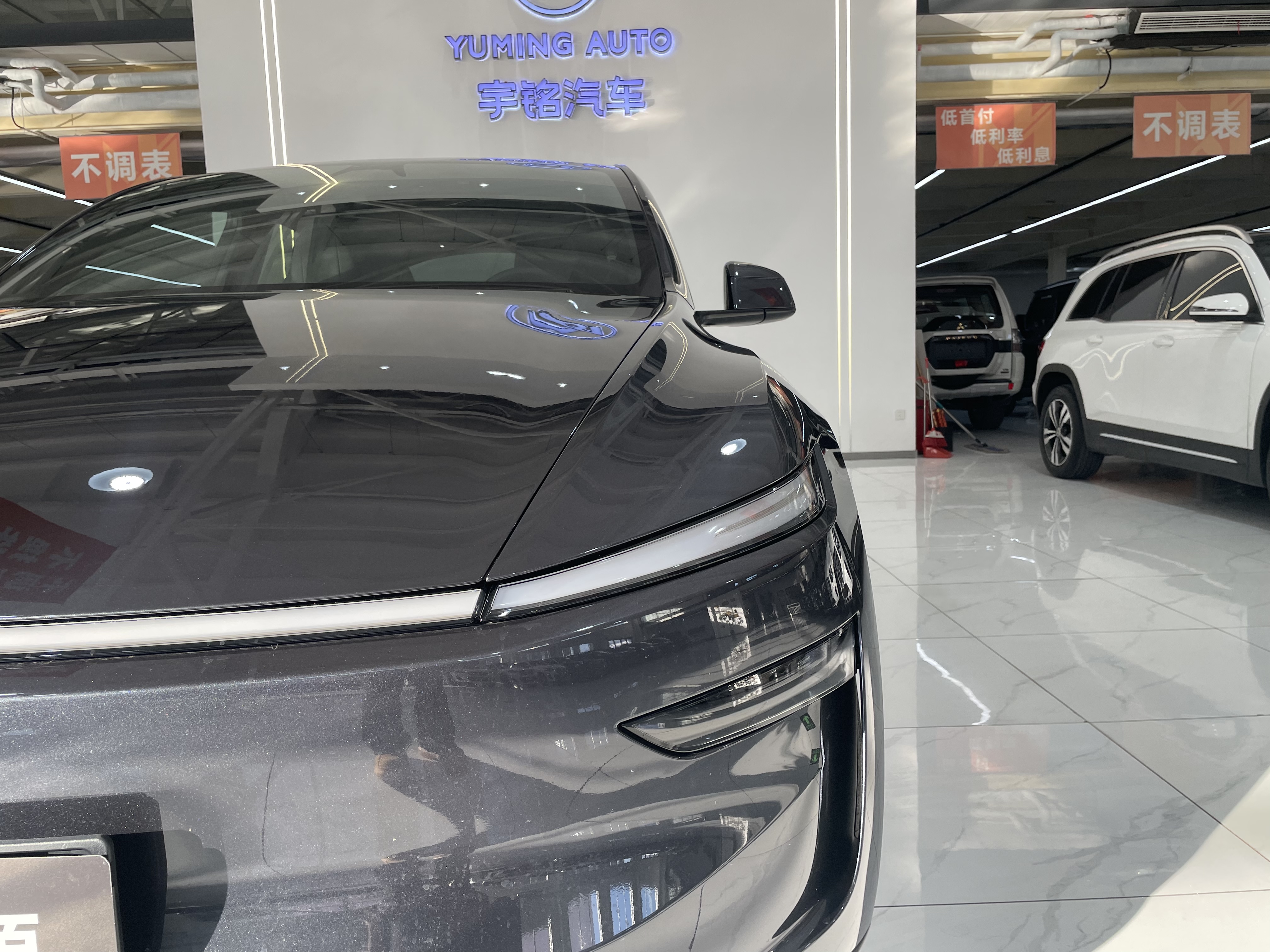 特斯拉 Model Y L 2025 汽车图片 #34