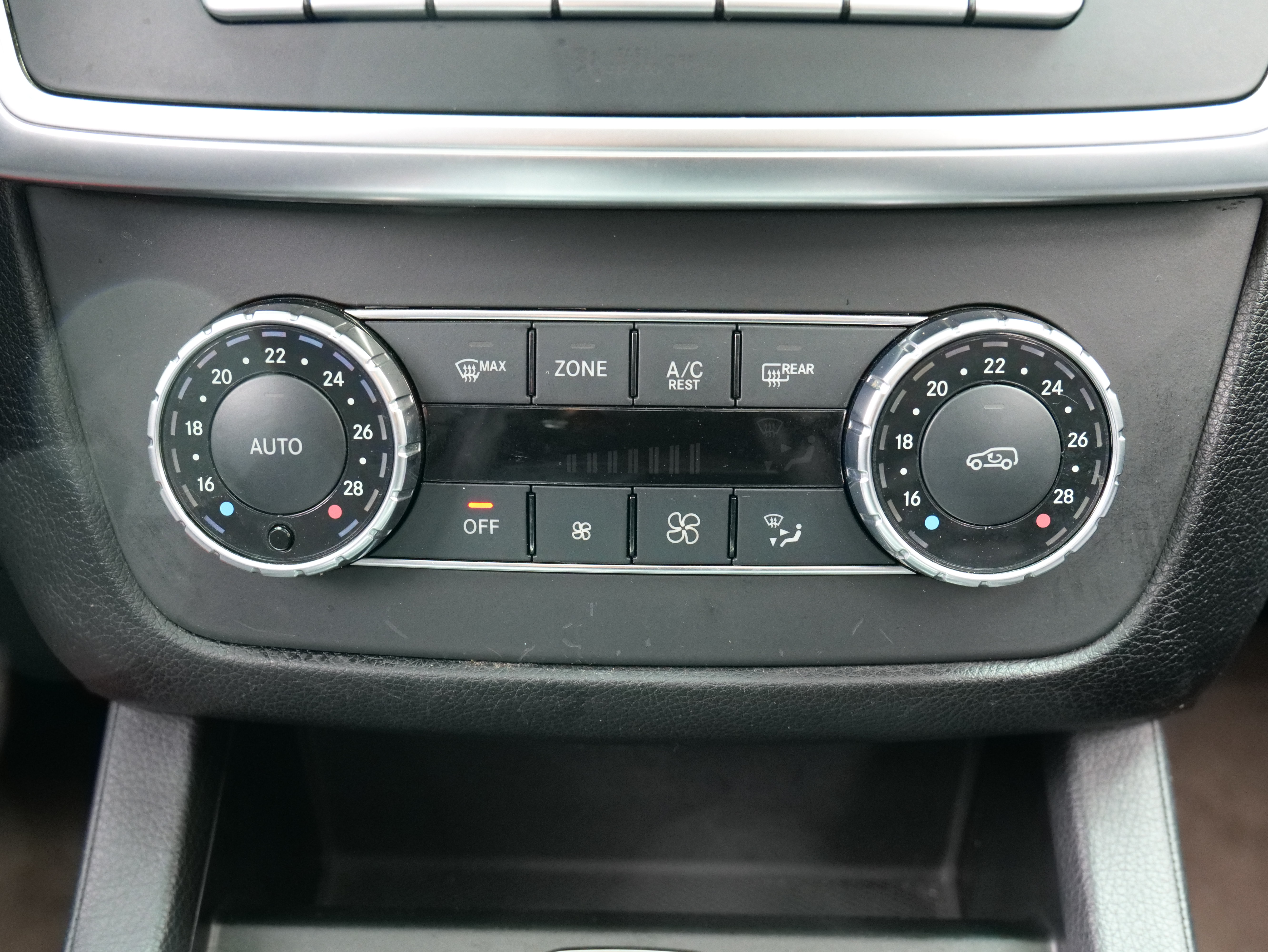 Mercedes-Benz M Class 2014 #34 Mercedes-Benz M Class 2014 car image #34