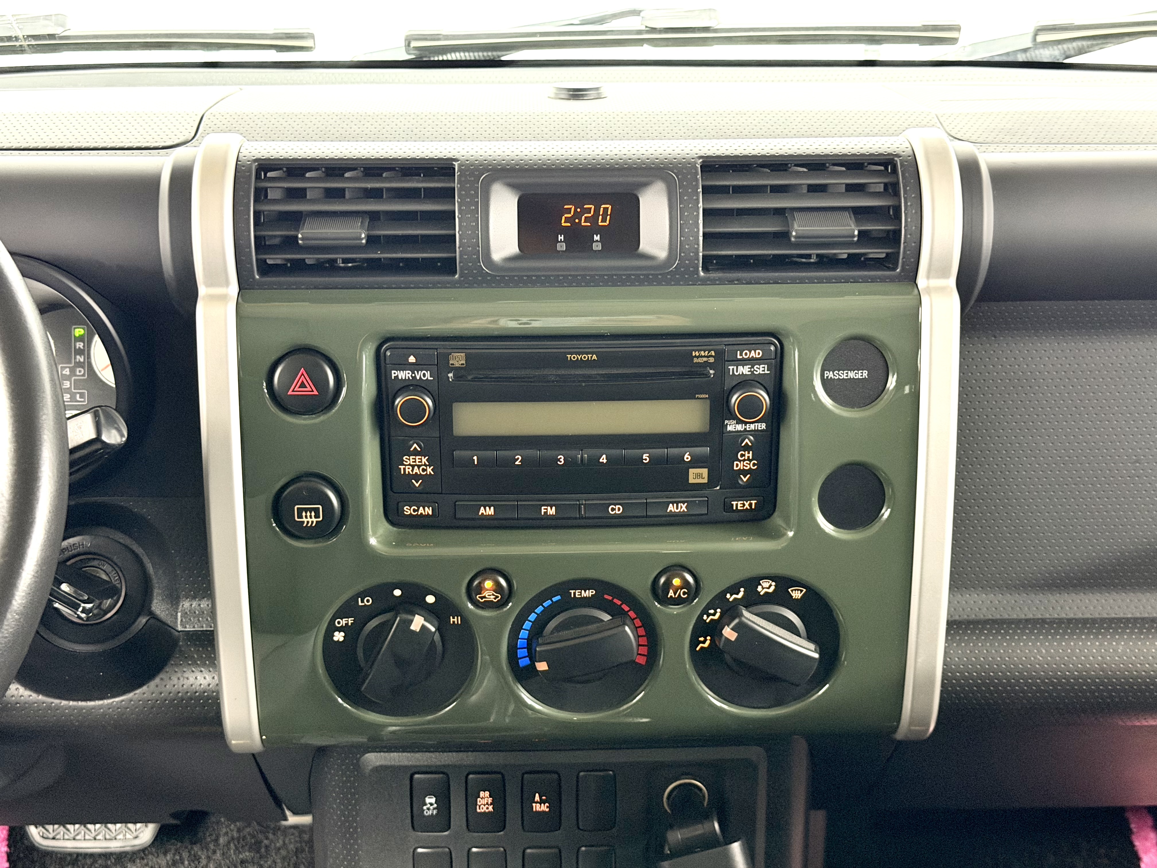 Toyota FJ Cruiser 2011 car image #34