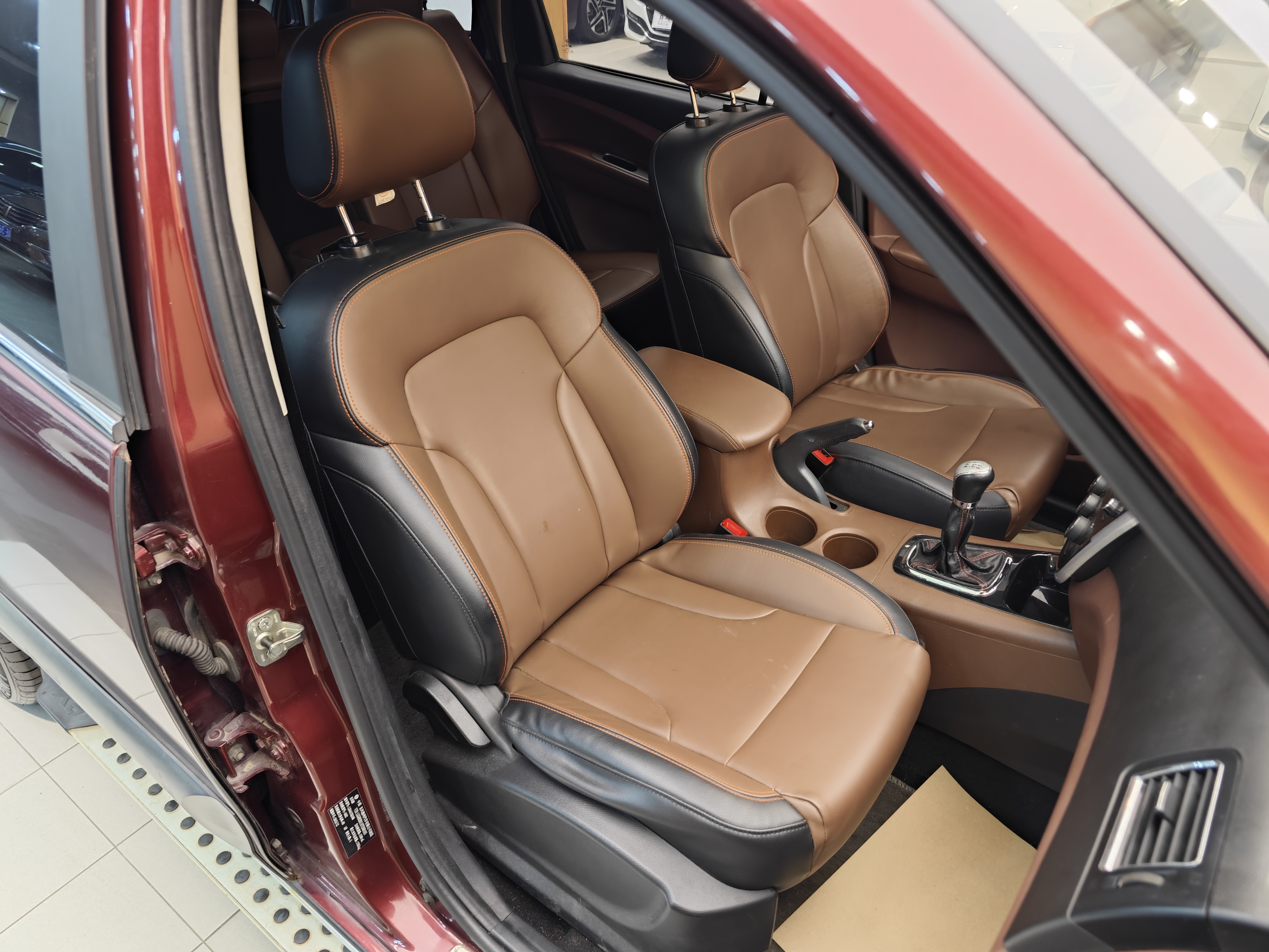 Forthing JOYEAR X5 2016 imagen de coche #34