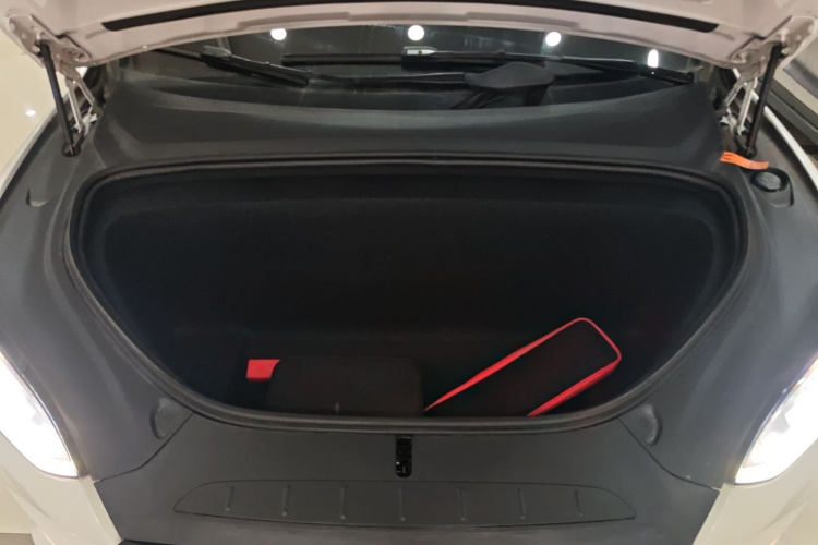 特斯拉 Model X 2023 汽车图片 #34