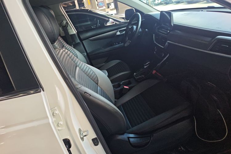 起亚 智跑 2018 汽车图片 #34