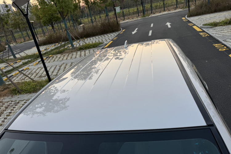 Toyota bZ4X 2022 immagine di auto #34