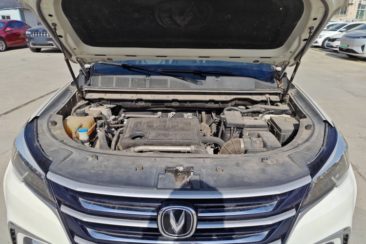 Changan CS85 Coupe 2019 car image #34