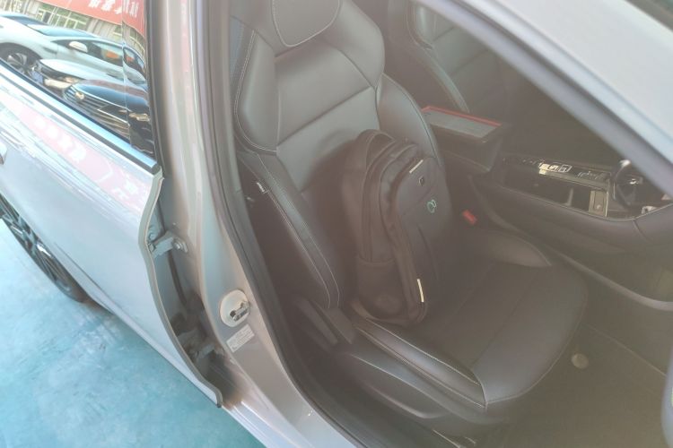 MG 6 2024 image de voiture #34