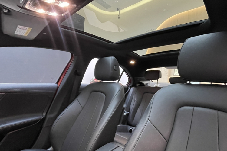 Mercedes-Benz A Class 2020 car image #34