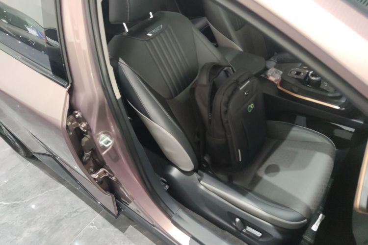 Toyota bZ3 2023 #34 Toyota bZ3 2023 immagine di auto #34