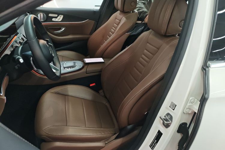 Mercedes-Benz E Class 2021 car image #34