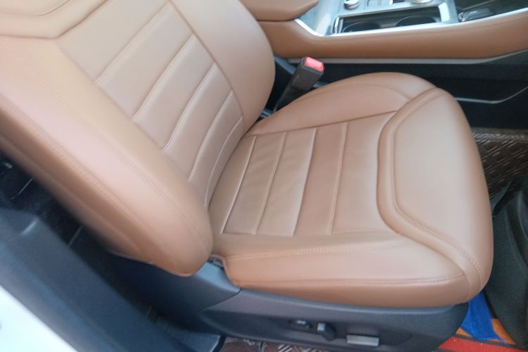 Ford Explorer 2022 car image #34