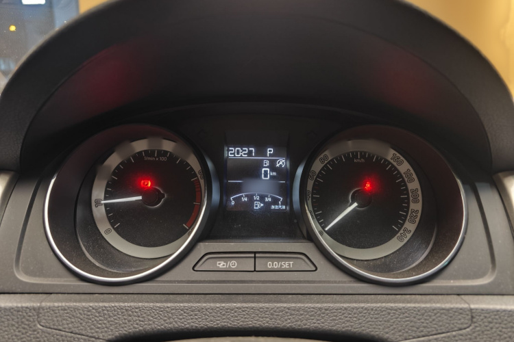 Skoda Rapid Spaceback 2019 car image #34