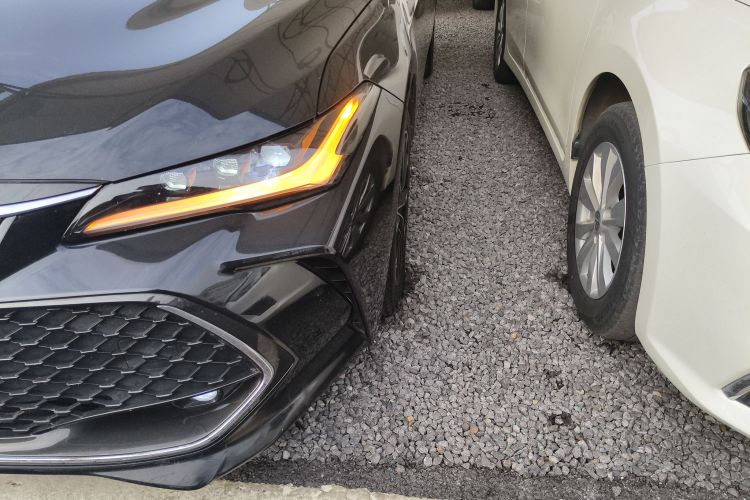 Toyota Avalon 2023 car image #34