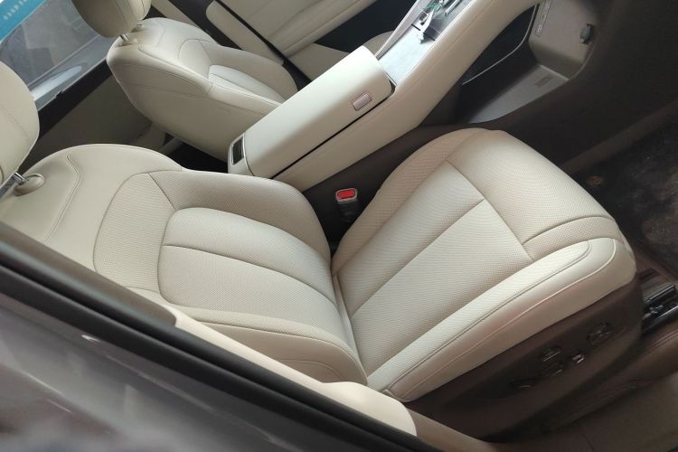 Denza 2025 car image #34