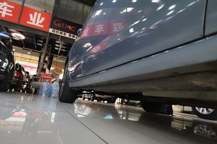 Chevrolet Cruze 2015 #34 Chevrolet Cruze 2015 immagine di auto #34