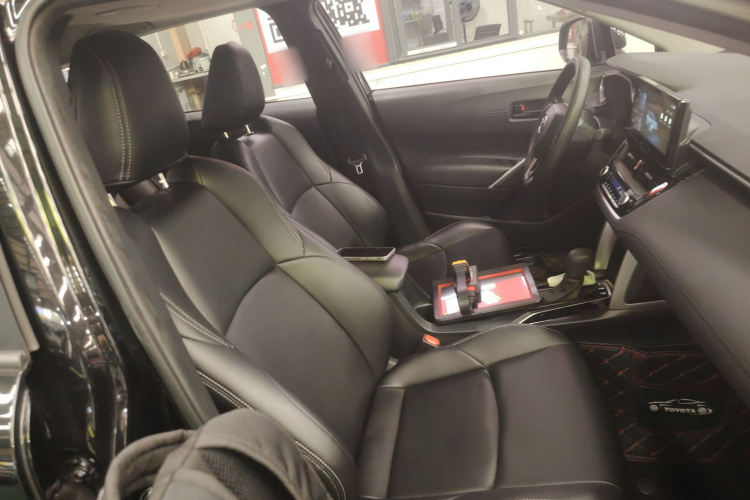 Toyota Frontlander 2023 #34 Toyota Frontlander 2023 immagine di auto #34