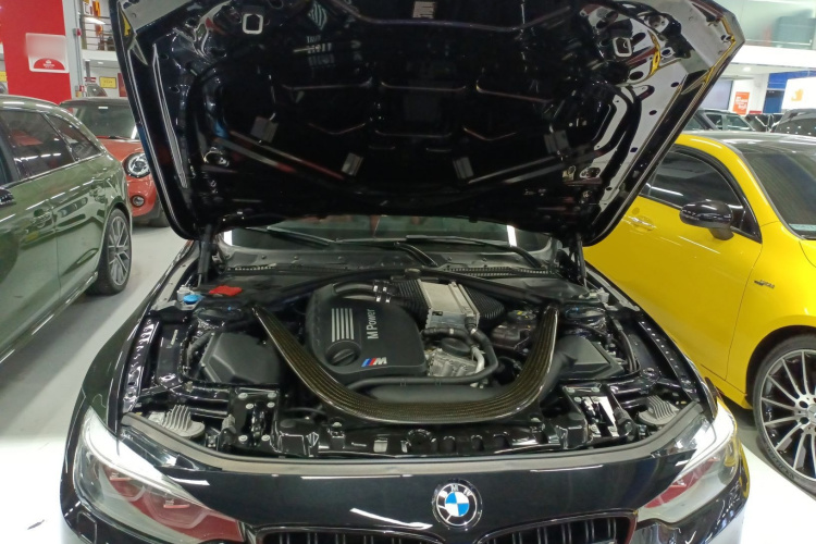 BMW M4 2019 image de voiture #34