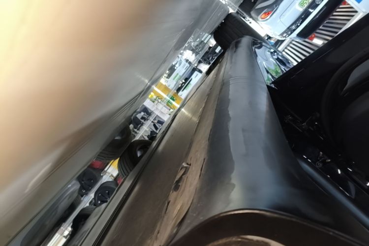 Tesla Model Y 2022 car image #27