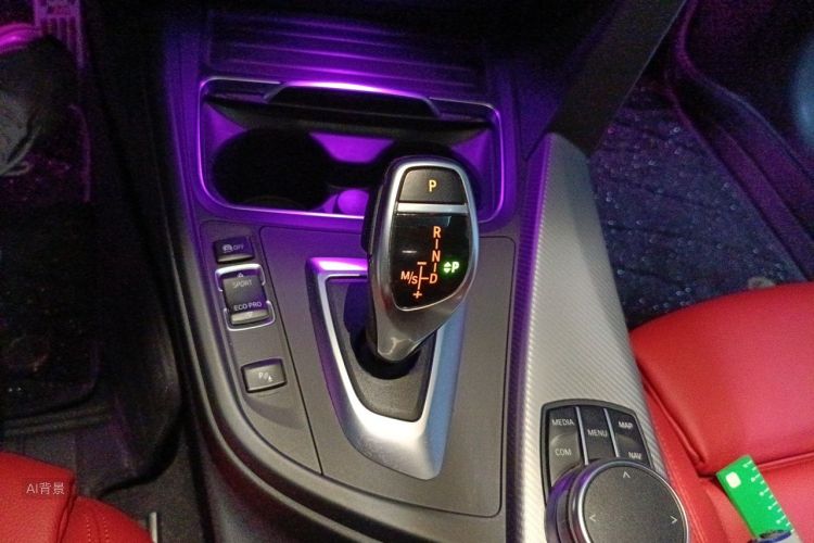 BMW 3 Series 2018 #16 BMW 3 Series 2018 car image #16