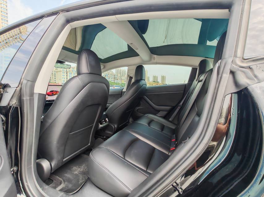 Tesla Model 3 2022 صورة سيارة #9