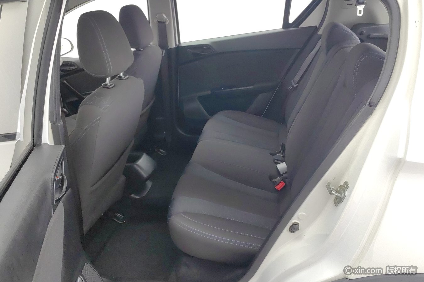 2017 #16 2017 car image #16