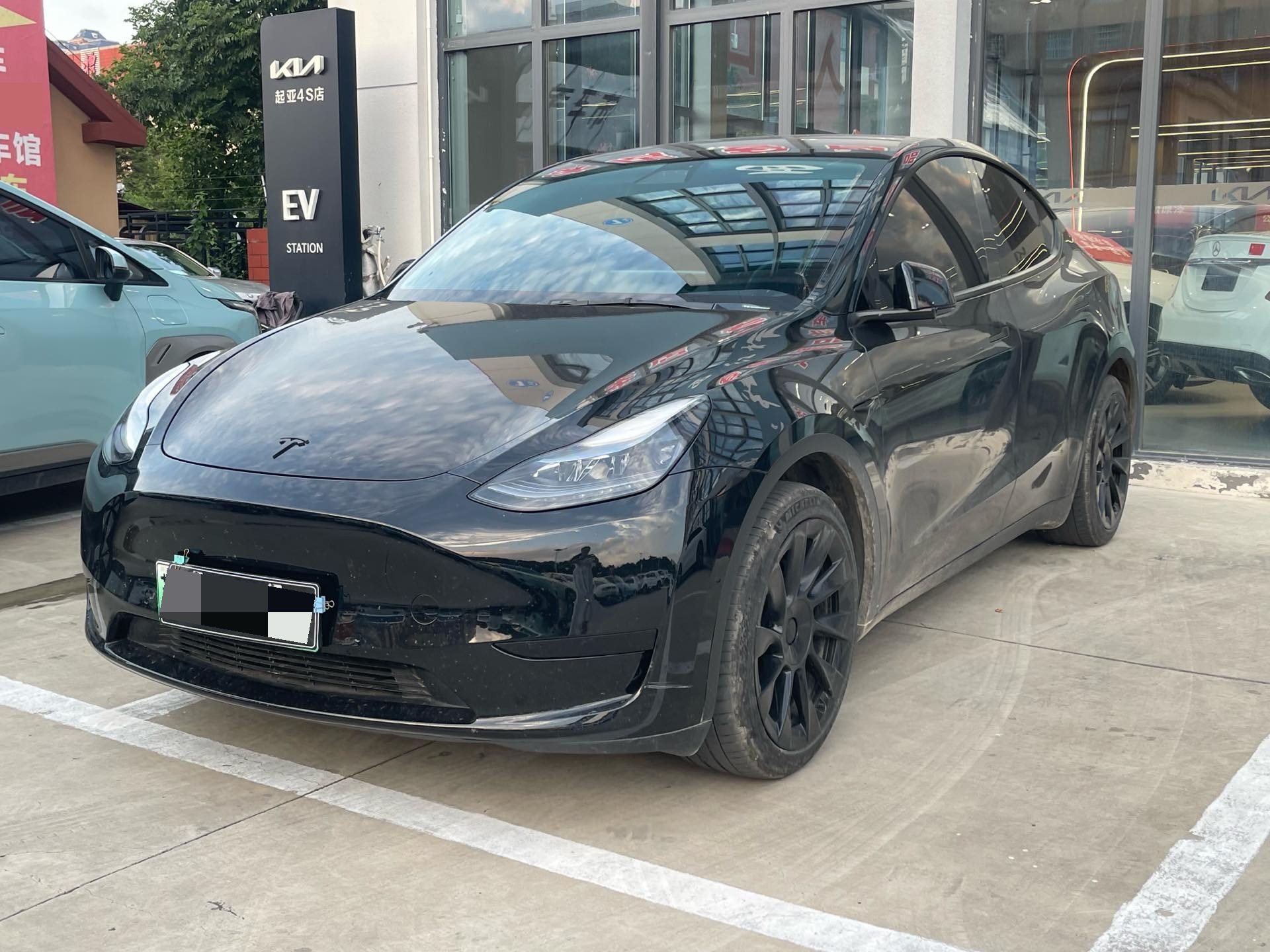 Tesla Model Y 2023 Tesla Model Y 2023 car image